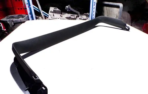 Volkswagen Golf V Tailgate/trunk upper cover trim 1K9867603