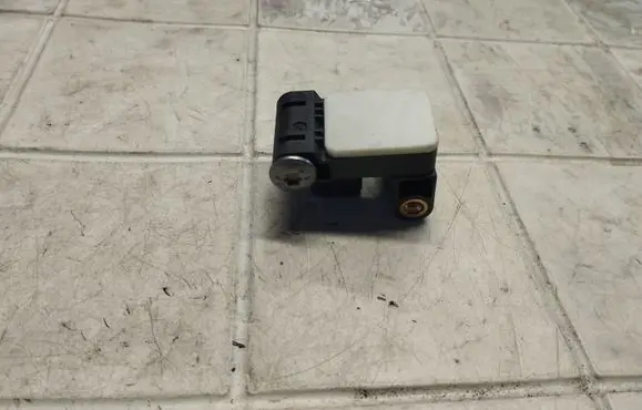 BMW 1 E81 E87 Airbag deployment crash/impact sensor 6911003 261205 500774