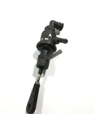 Hyundai ix35 Clutch master cylinder 2HIR0035