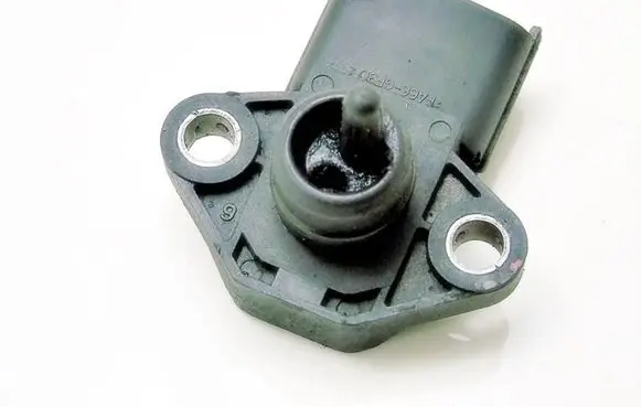 Hyundai H200 Air pressure sensor 39200-42030