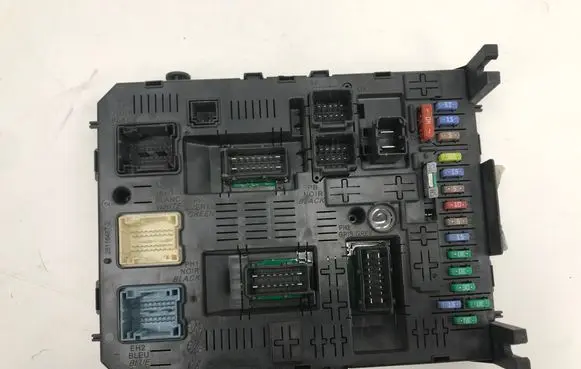 Peugeot 3008 I Comfort/convenience module 966689538002