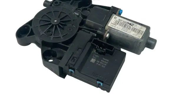 Renault Megane III Front door window regulator motor 807300004R 912462101 916828100