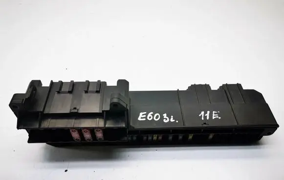 BMW 5 E60 E61 Fuse module 6932452 25613290