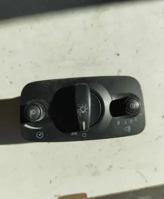 Ford Galaxy Light switch 04066445