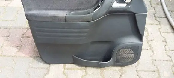 Opel Zafira A Front door card panel trim