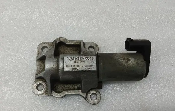Volvo XC70 Camshaft vanos timing valve 8670421 040727 F34711502