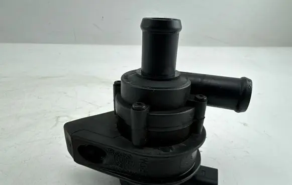 Volkswagen Golf VI Electric auxiliary coolant/water pump 1K0965561G