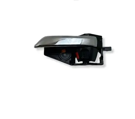 Suzuki Kizashi Front door interior handle 