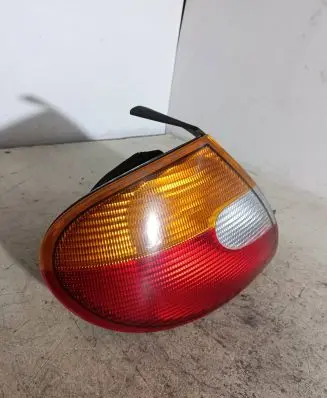 Chrysler Neon II Rear/tail lights 528529