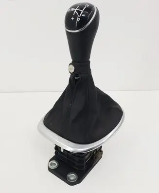 Fiat 500L Gear selector/shifter in gearbox 