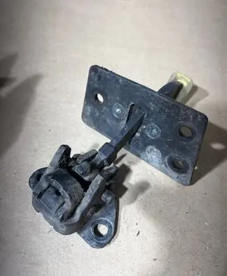 Volkswagen Transporter - Caravelle T5 Loading door lock loop/hook striker 7H0827794b