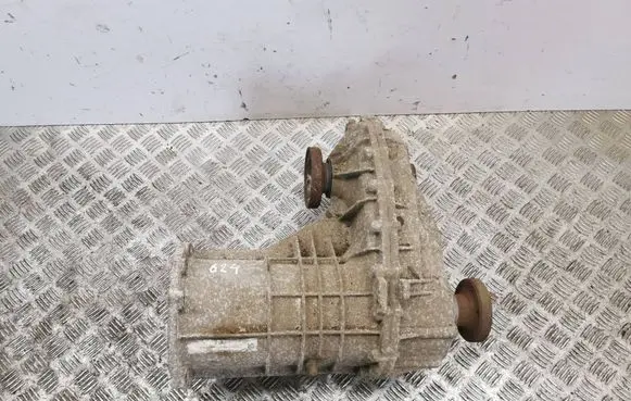 Gearbox transfer box case