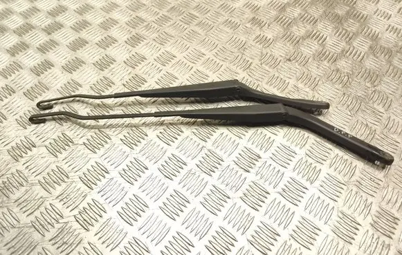 Ford Mustang V Front wiper blade arm 4r3317c49ac 4r3317b89ab