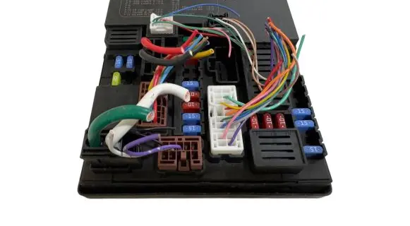 Nissan Leaf II (ZE1) Fuse box set 284B75SA3B 5C7L11F02 6263003384