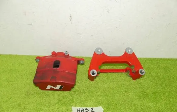 Hyundai i30 Front brake caliper 