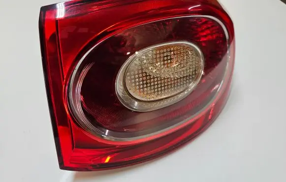 Volkswagen Tiguan Rear/tail lights 5N0945096J