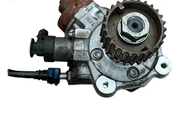 Fuel injection high pressure pump