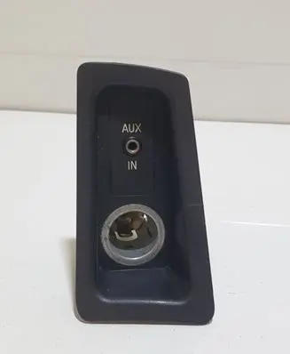 BMW 1 E81 E87 AUX in-socket connector 6930561