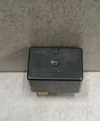 Mitsubishi Outlander Other relay MR588567