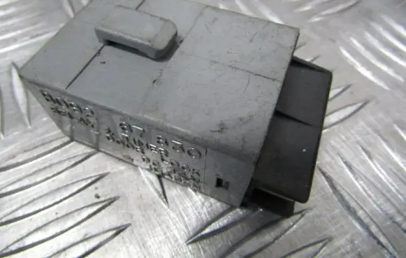 Mazda 121 Other relay b09267830