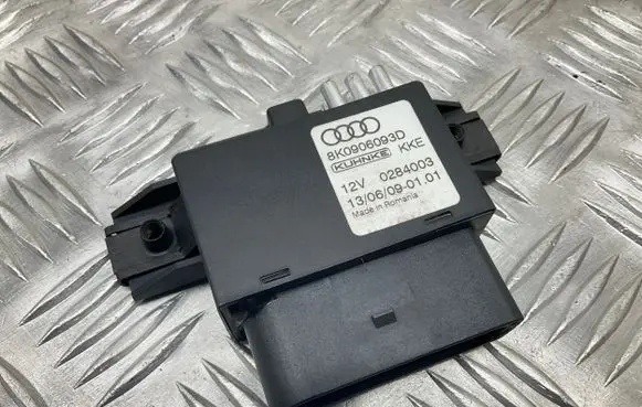 Audi A5 8T 8F Fuel injection pump control unit/module 8K0906093D