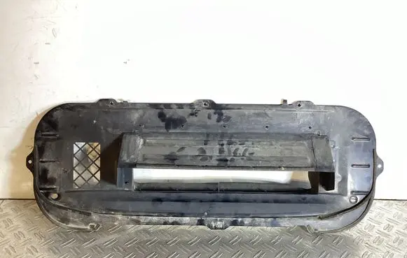 Subaru Impreza II Front grill