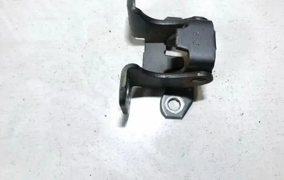 Suzuki Grand Vitara II Rear door lower hinge