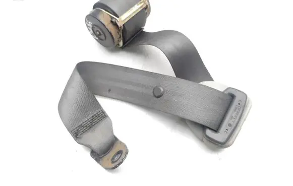 Toyota Hilux (AN10, AN20, AN30) Rear seatbelt 733600K050