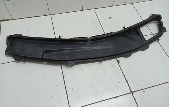 Mercedes-Benz ML W164 Other engine bay part 1648801205