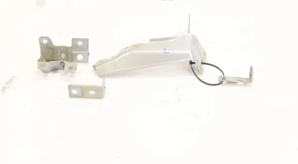 Skoda Kodiaq Fender mounting bracket 565821141