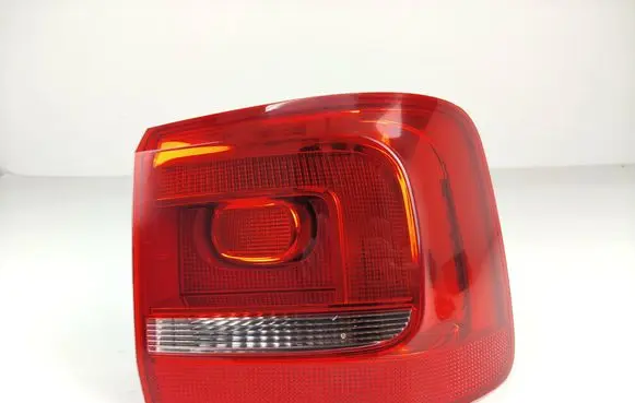 Volkswagen Touran I Rear/tail lights RGC15731