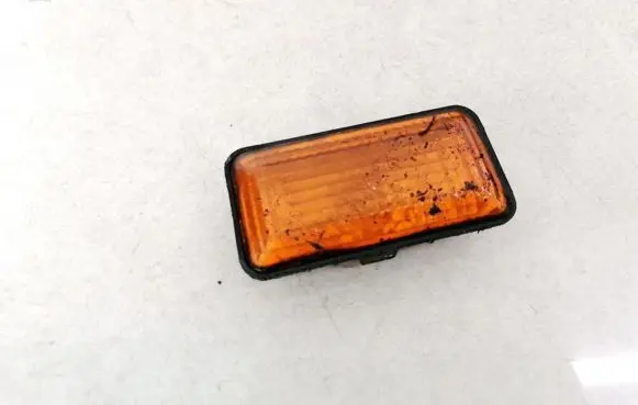 Volkswagen Golf III Front fender indicator light