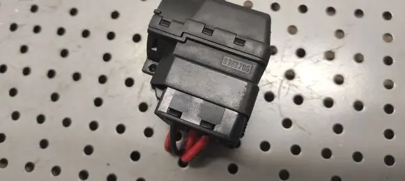 BMW 5 E39 Ignition lock contact 8363706 1393790 1963195
