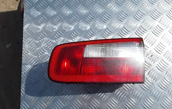 Renault Laguna II Tailgate rear/tail lights 8200002476