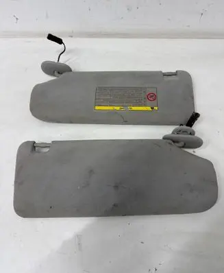 Toyota Avensis T250 Sun visor 