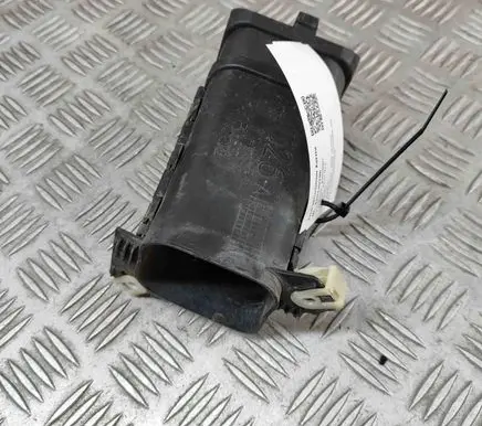 BMW i4 Air intake hose/pipe 9477025