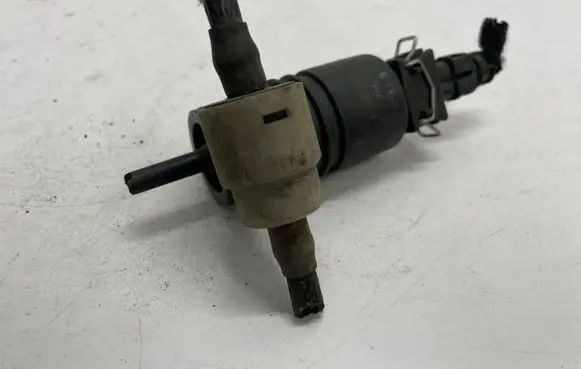 Opel Zafira C Windscreen/windshield washer pump