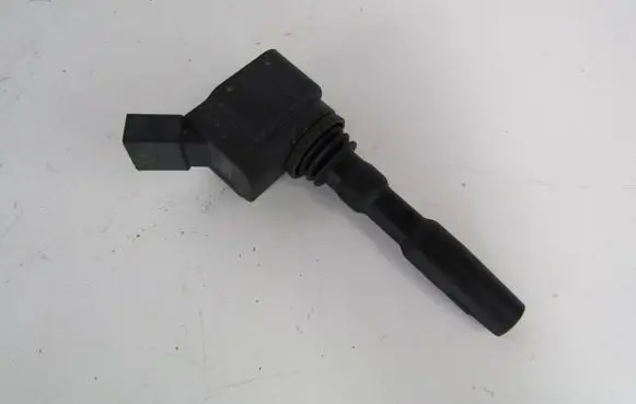 Skoda Citigo High voltage ignition coil 0040102126