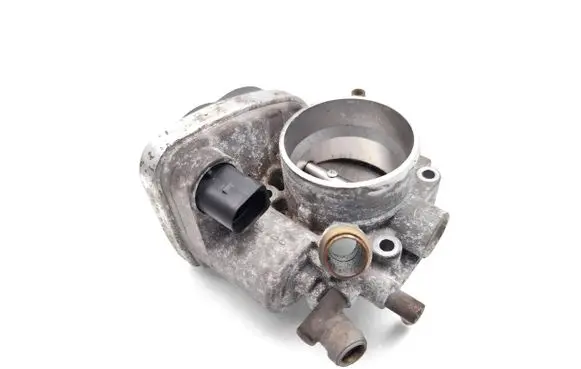 Opel Astra H Electric throttle body valve 55560398 A2C53119795