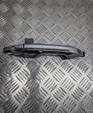 Honda CR-V Front door exterior handle