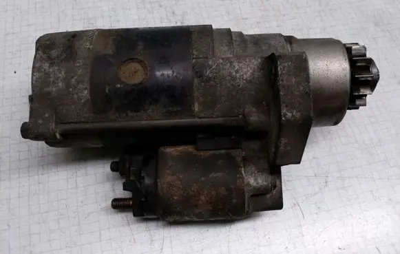 Nissan Almera Tino Starter motor 23300WD000 M008T75371