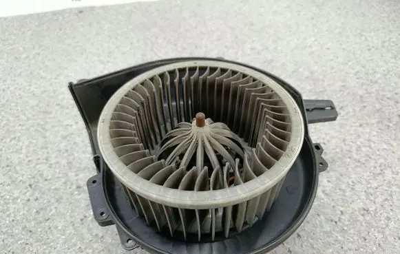 Skoda Fabia Mk2 (5J) Heater fan/blower 6Q1819015GBEHR