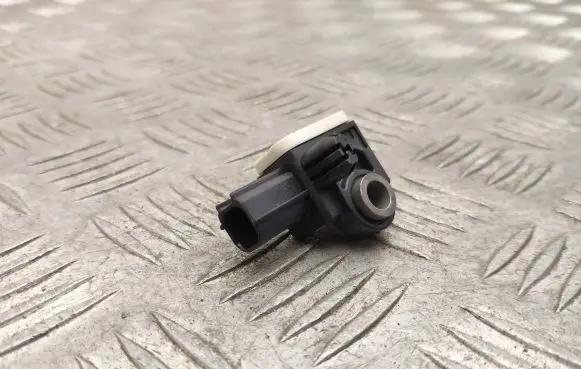 Volvo S60 Airbag deployment crash/impact sensor 31334336
