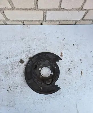 Toyota Corolla Verso E121 Rear brake disc plate dust cover 