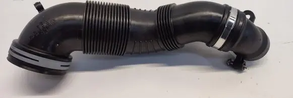 Volkswagen Tiguan Air intake hose/pipe 5N0129656
