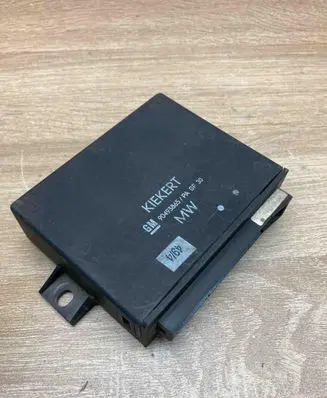 Opel Omega B2 Comfort/convenience module 90493865