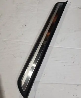 KIA Xceed Front sill trim cover 85874-J7000
