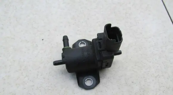 Ford Focus Vacuum valve 9688124580
