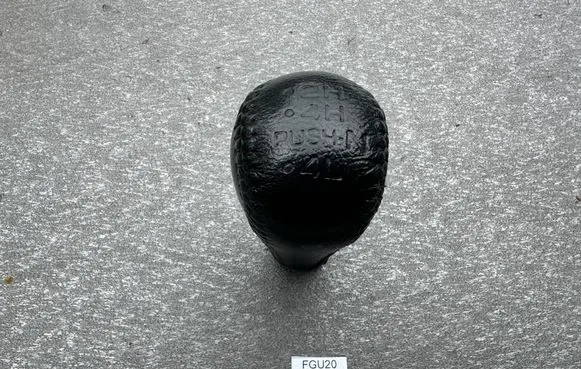 Nissan Patrol Y61 Gear shift switch/knob 3321832J07