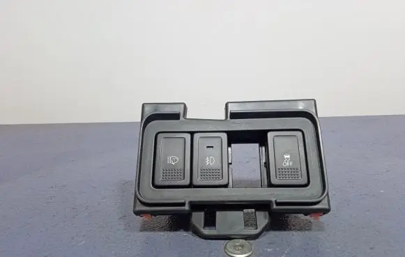 Suzuki Swift II Other switches/knobs/shifts 73835-68L0